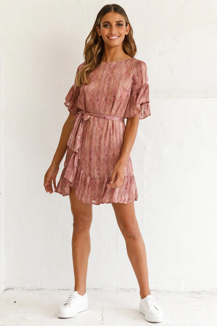Azealia Ruffle Hem Dress Diamond Print Wine - Image 2