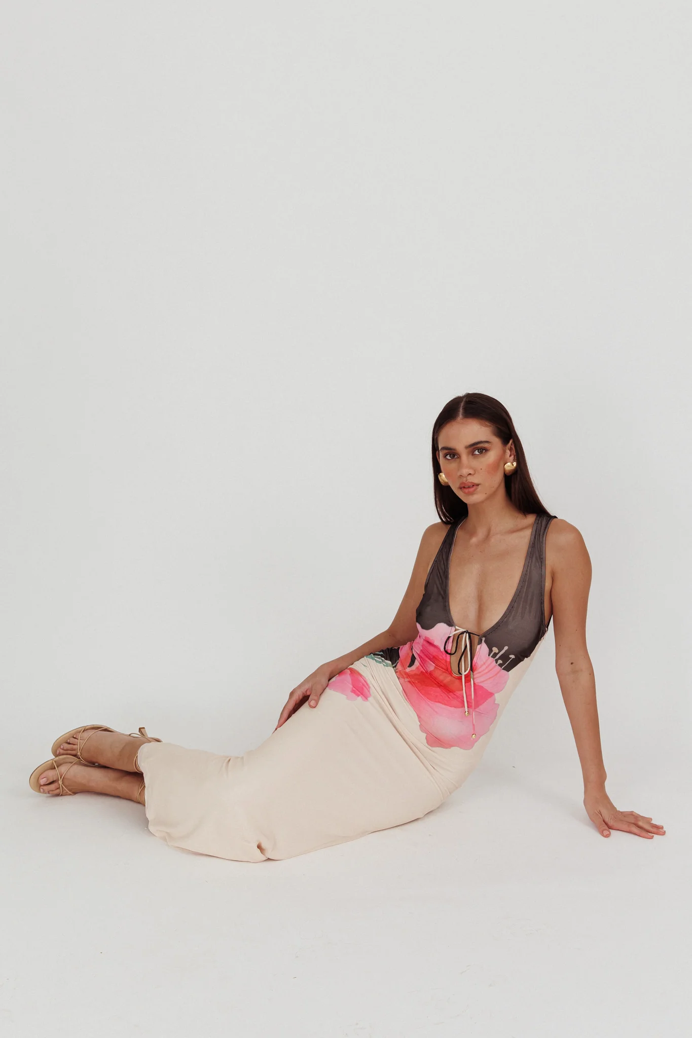Cinders Tied Plunging Neckline Maxi Dress Flower Black - Image 2