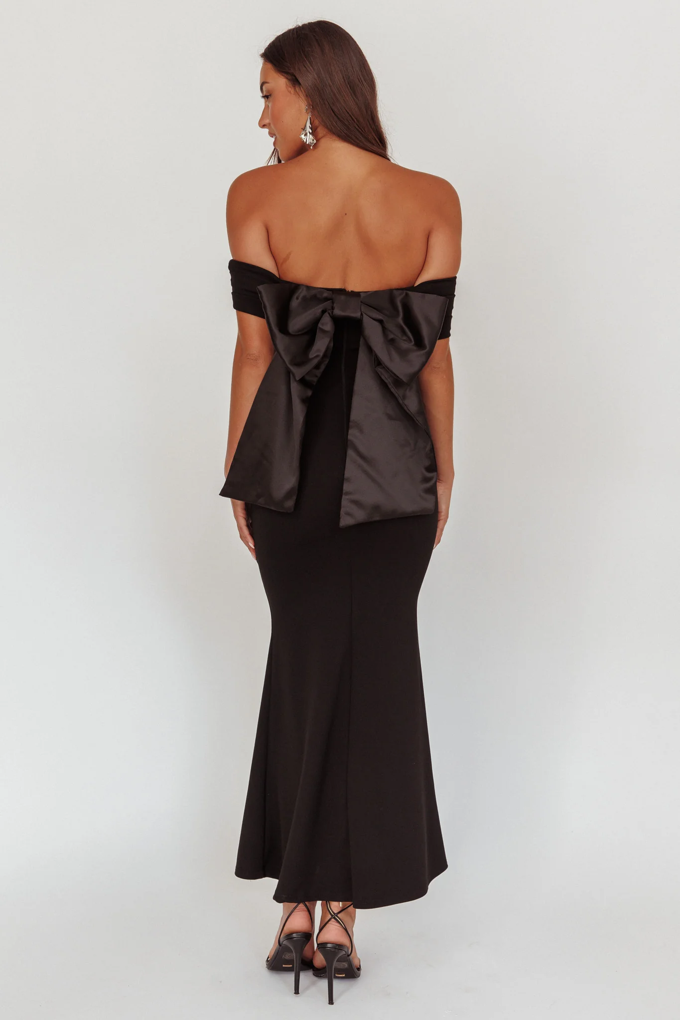Dancing Queens Bow Back Maxi Dress Black - Image 3