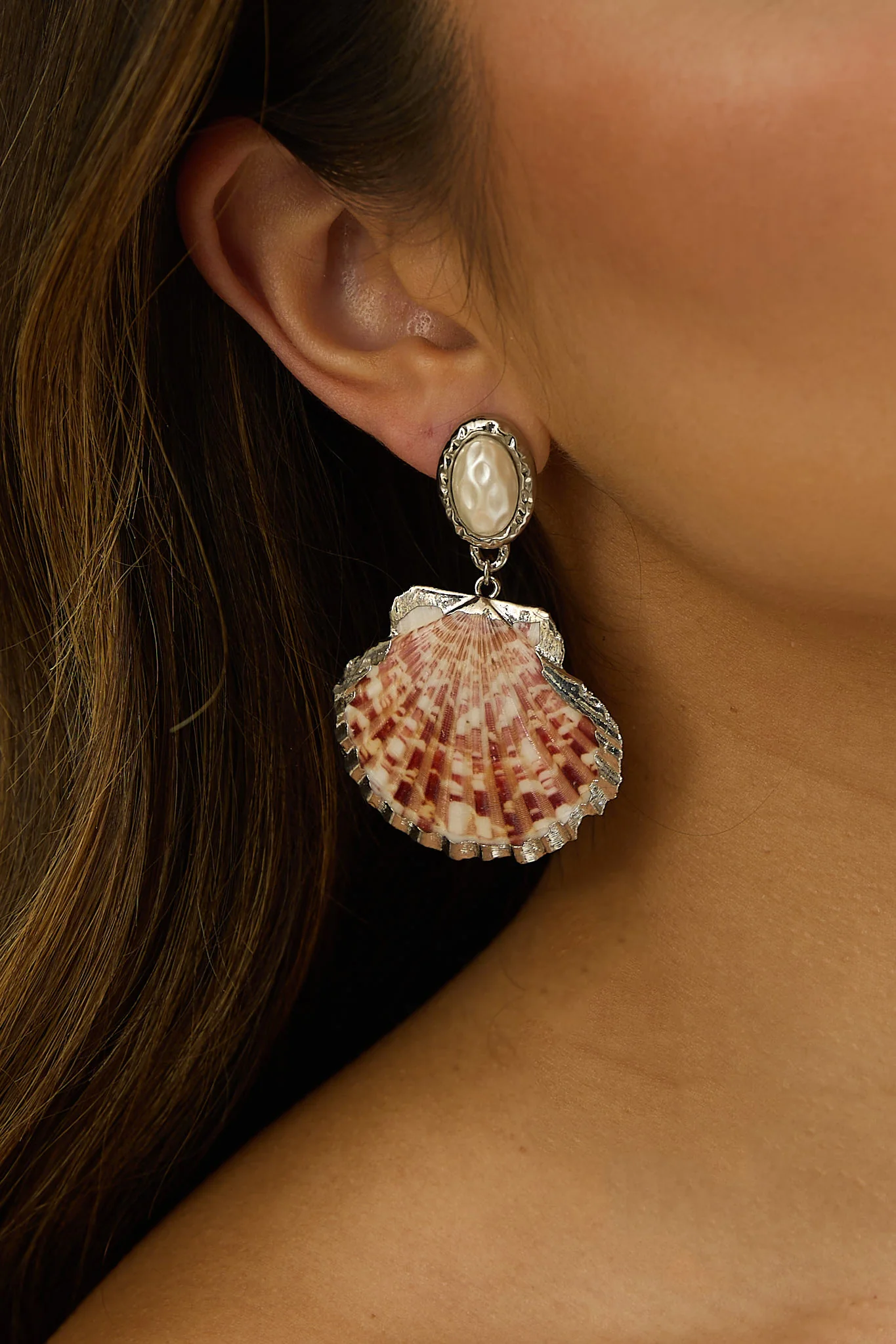Dusti Pearl Drop Earrings Pink Shell - Image 2