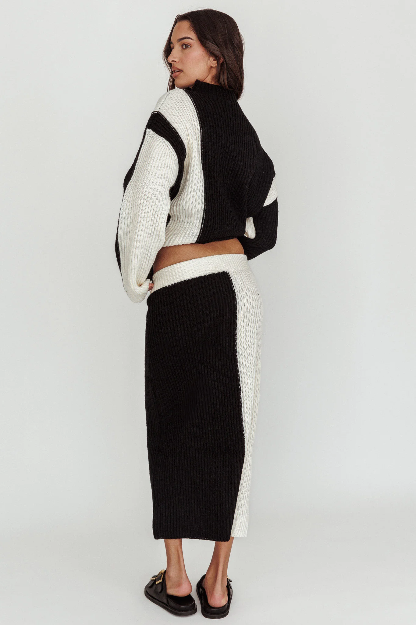 Eos Ribbed Knit Midi Skirt Black Cream - Image 3