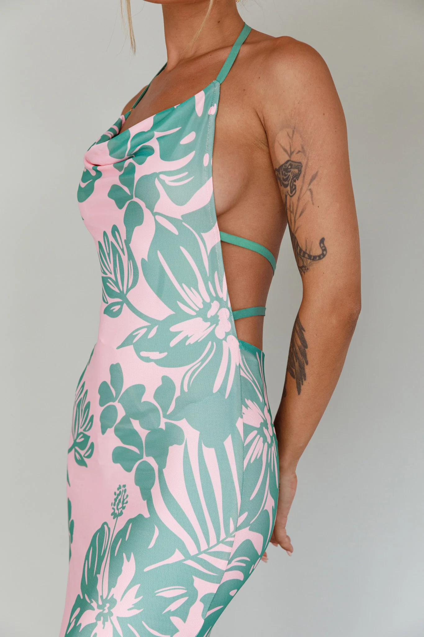 Fiji Feeling Midi Dress Tropical Pink - Image 4