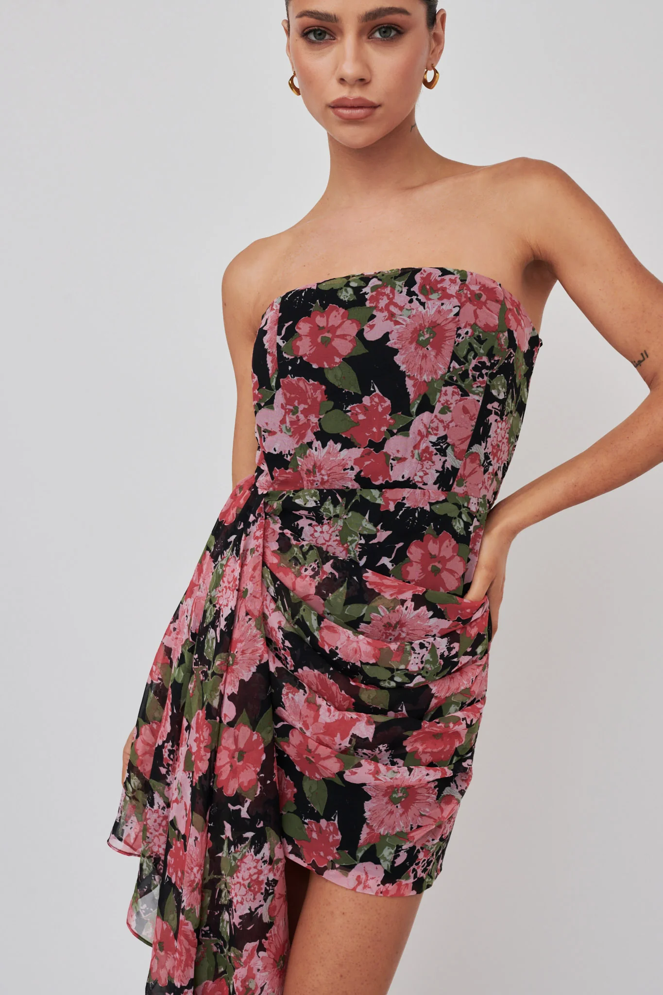 Midnight Sun Strapless Waist Sash Mini Dress Floral Black - Image 4
