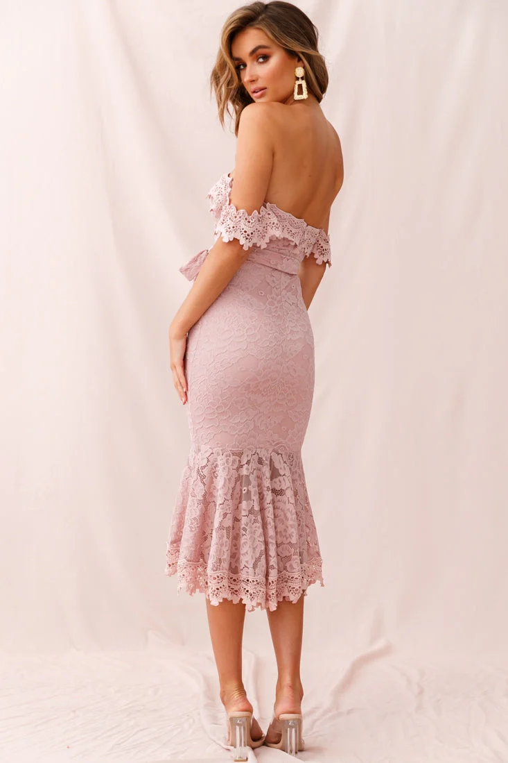 Patience Lace Bodycon Midi Dress Mauve - Image 2