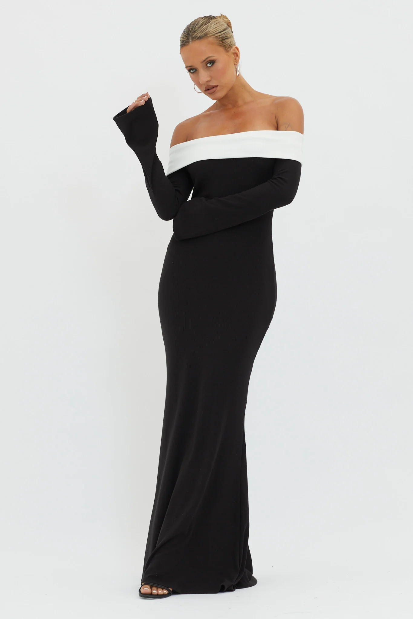 Sabrina Long Sleeve Off-Shoulder Maxi Dress Black - Image 4