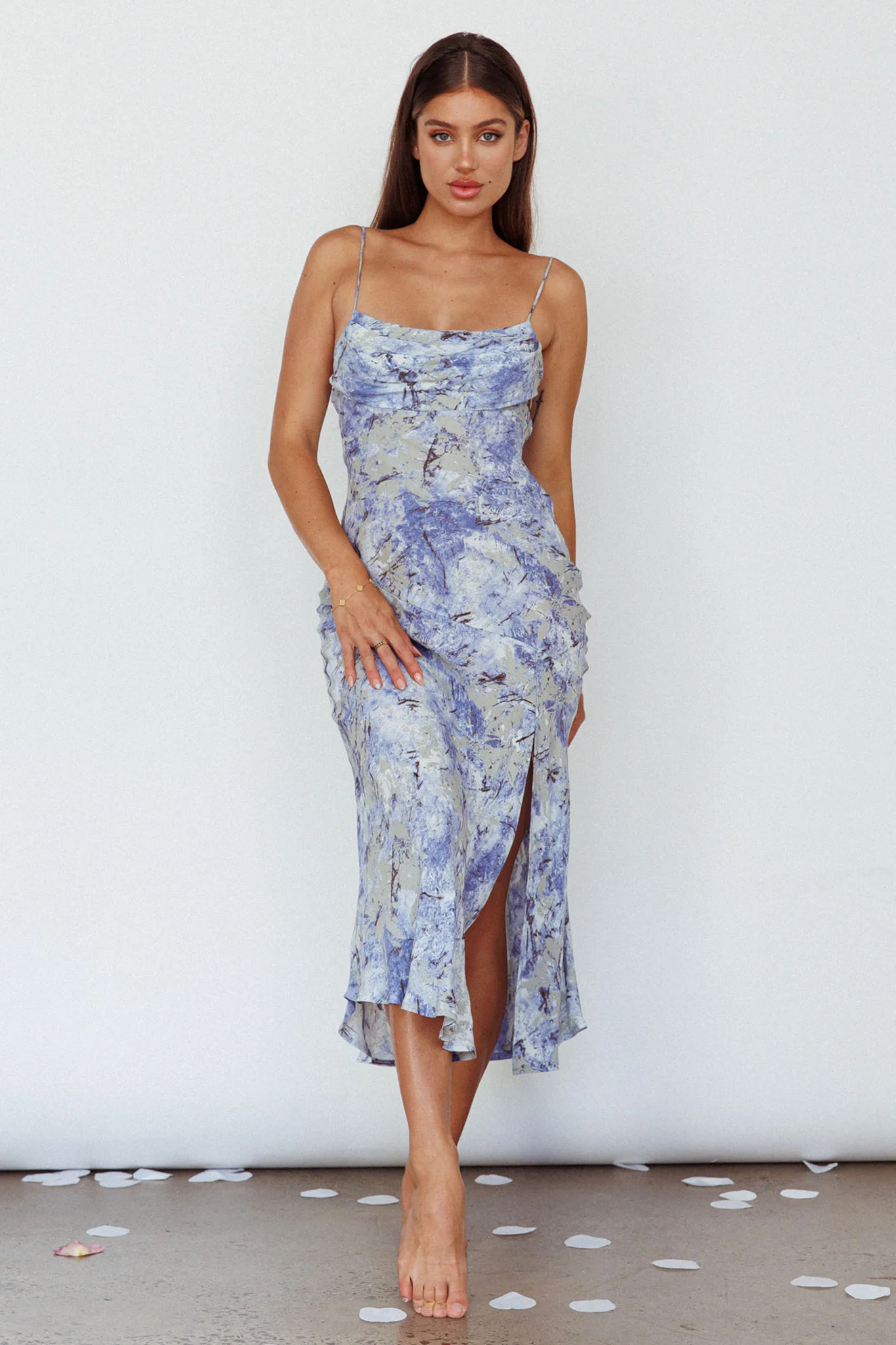 Well Versed Pleated Bust Front Split Dress Marble Print Blue - Image 5