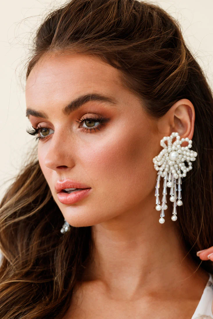 Winslet Pearl Bead Flower Earrings White - Image 3